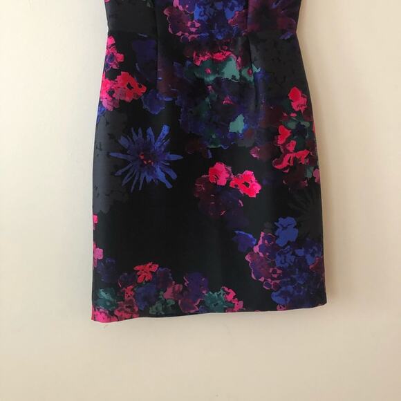 Tibi Dark Floral Print Silk Cap Sleeve Dress - Picture 5 of 10